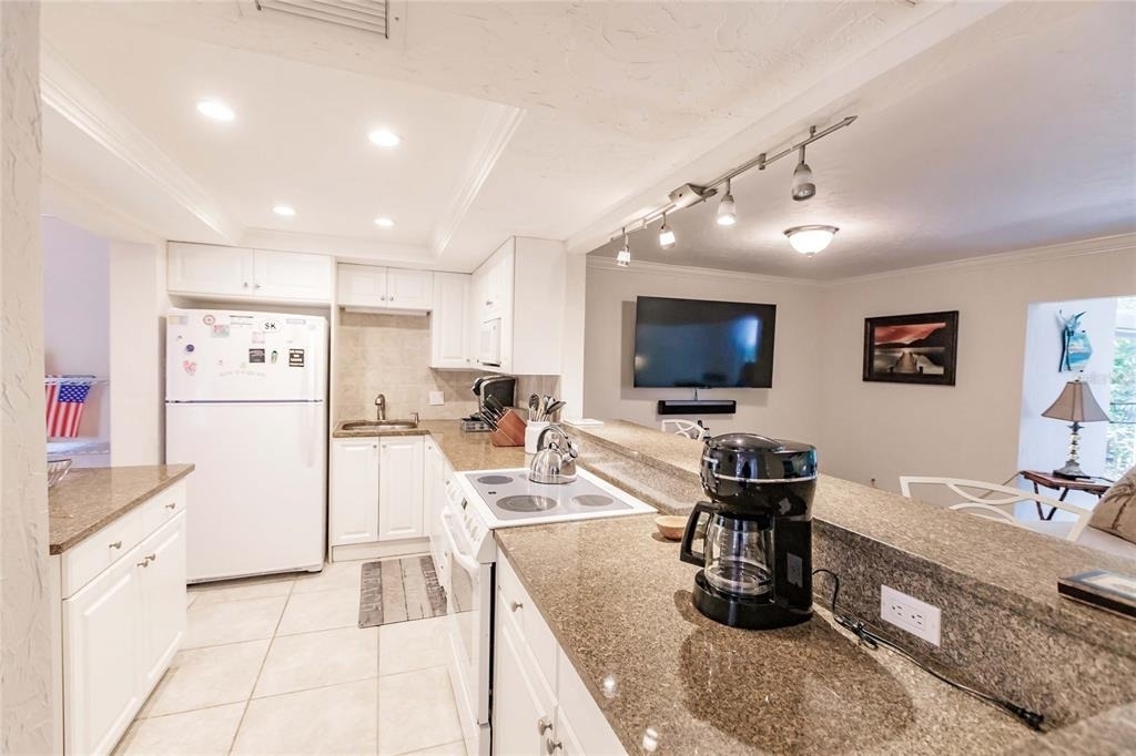1207 E Peppertree Drive - Photo 14