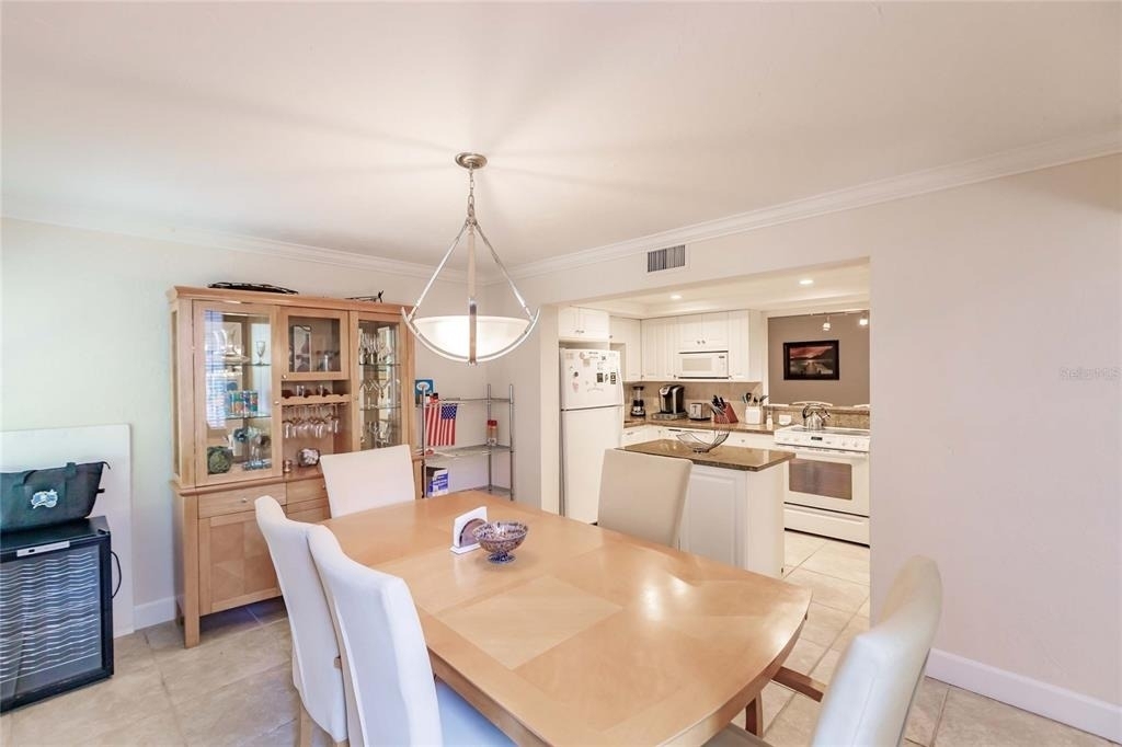 1205 E Peppertree Drive - Photo 10