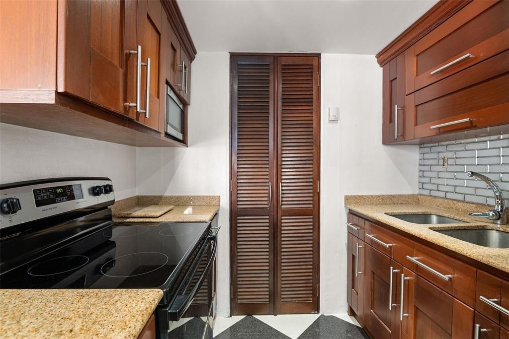 3205 Isla Verde Ave - Photo 6