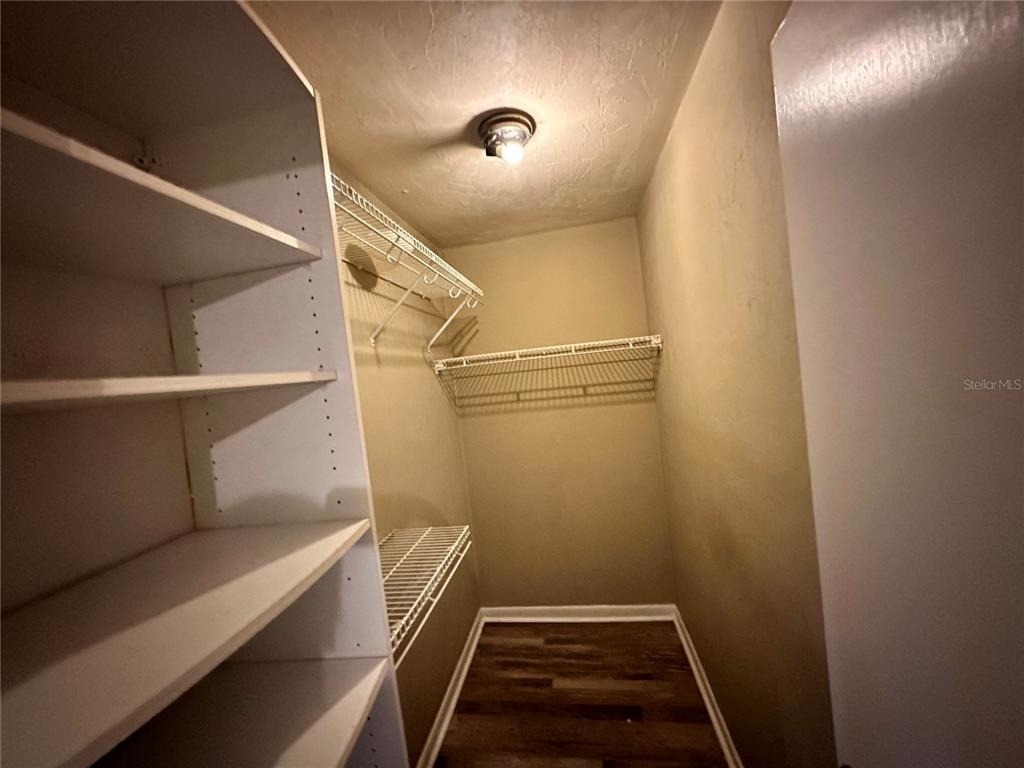2735 Sw 35th Place - Photo 3