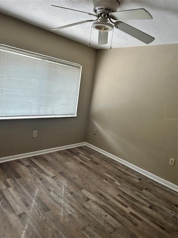 2735 Sw 35th Place - Photo 4