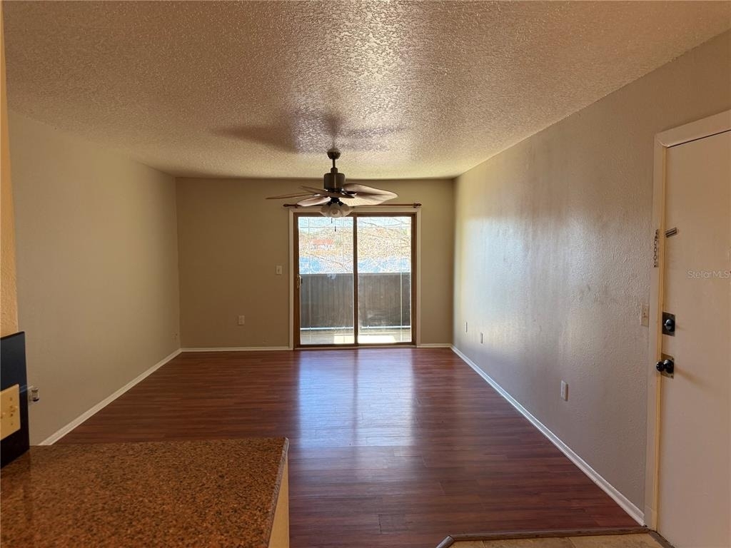 914 Lake Destiny Road - Photo 17