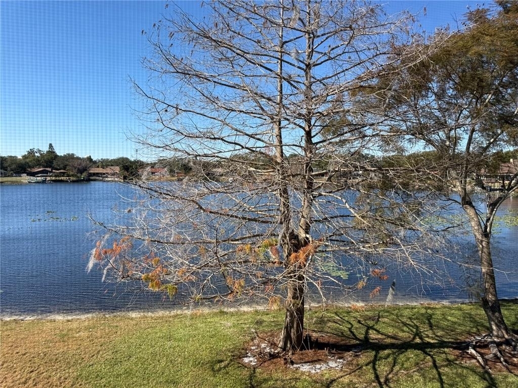 914 Lake Destiny Road - Photo 15