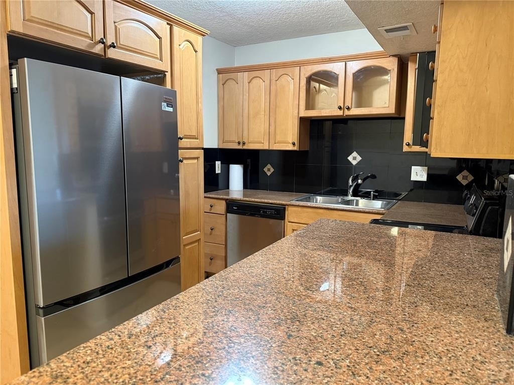 914 Lake Destiny Road - Photo 8