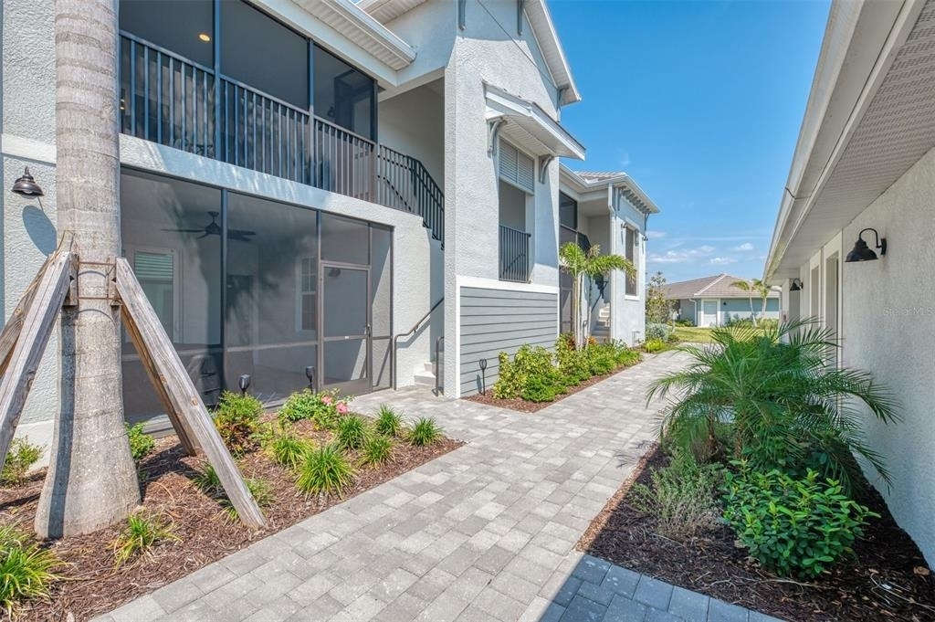 12470 Wellen Golf Street - Photo 2