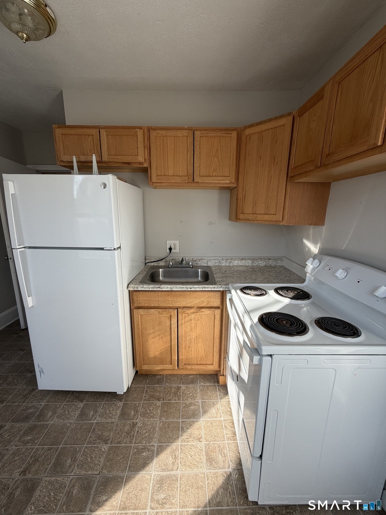 42 Summer Street - Photo 1
