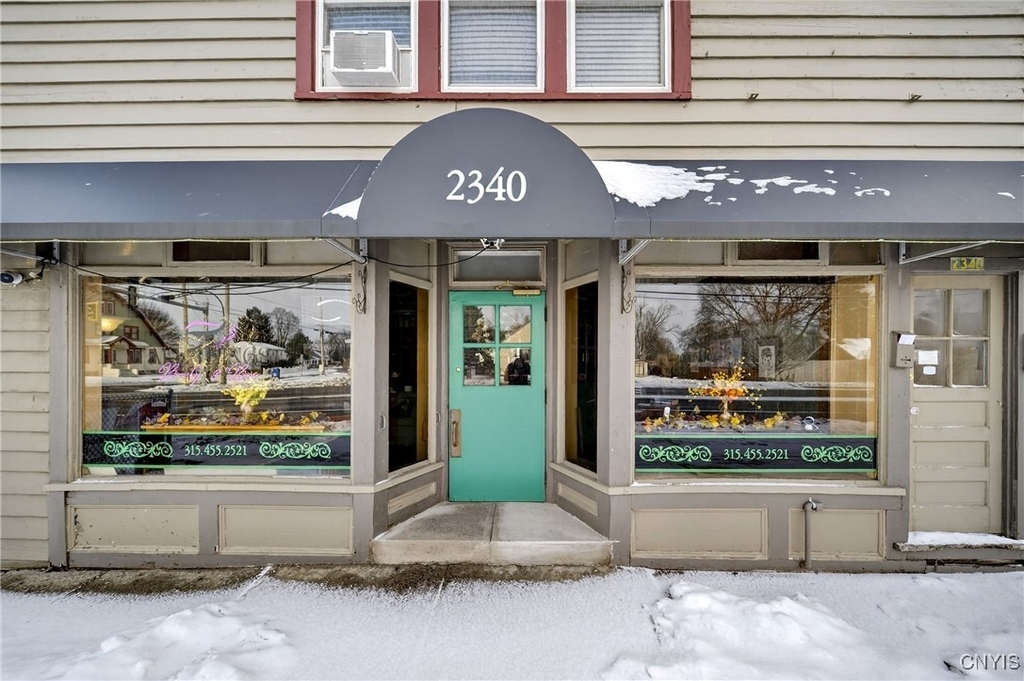 2340 Court St - Photo 27