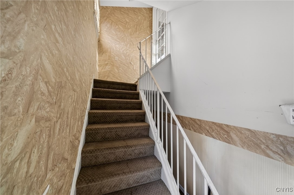 2340 Court St - Photo 1