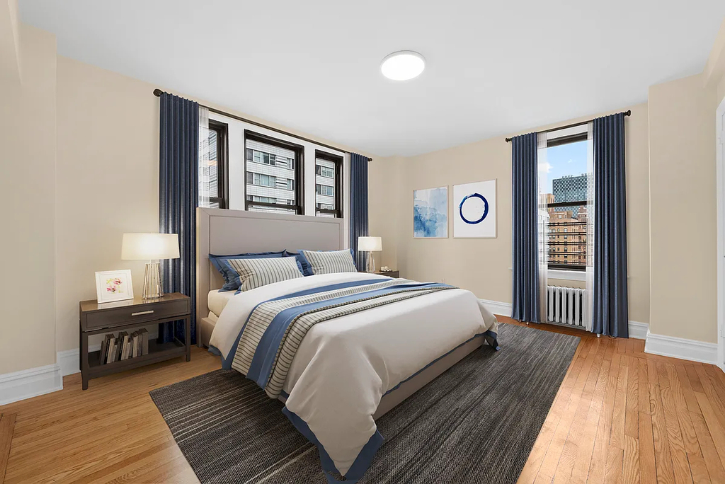 East 68th Street - Photo 8