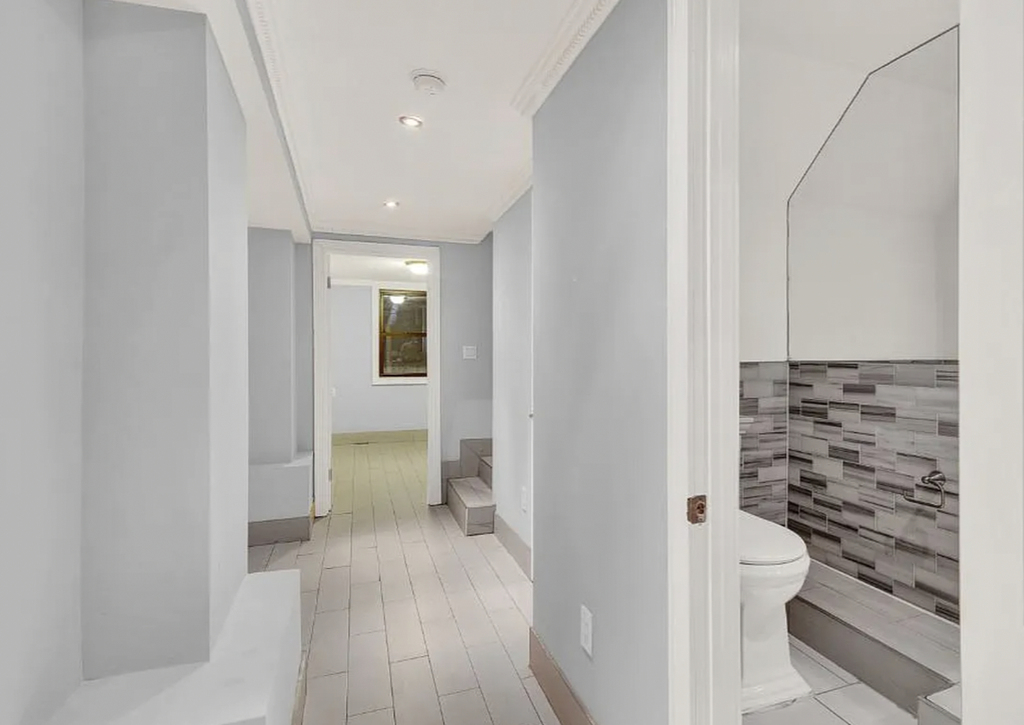 118 East 7th Street - Photo 5