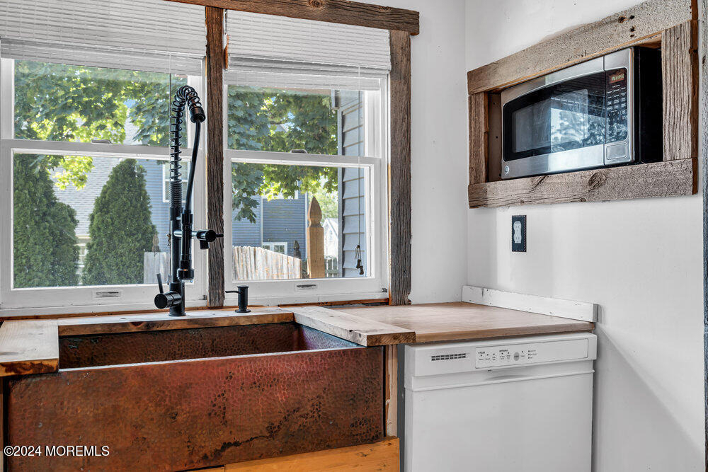 105 Longfellow Avenue - Photo 13