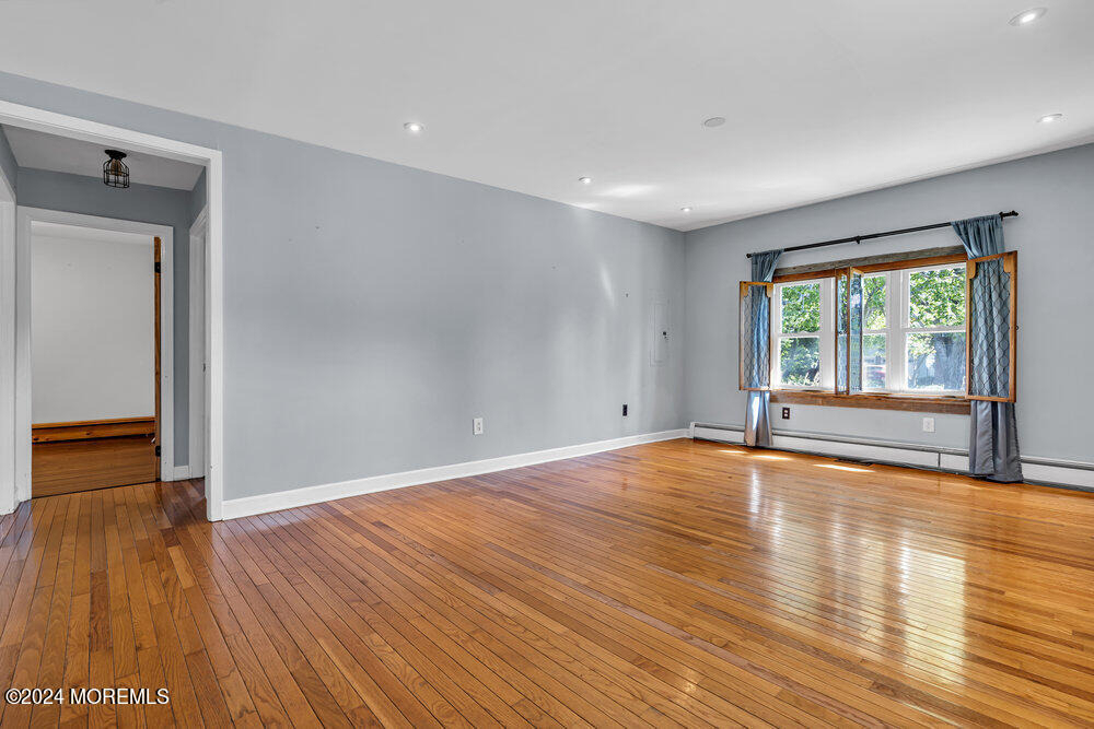 105 Longfellow Avenue - Photo 6