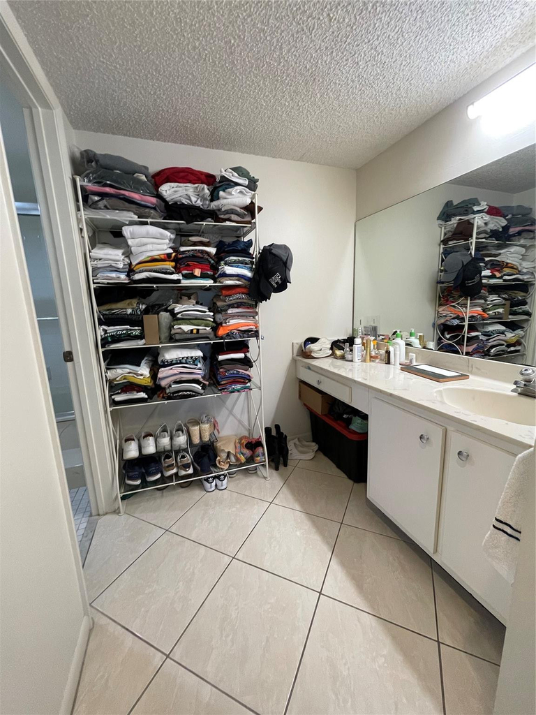 16141 Blatt Boulevard - Photo 40