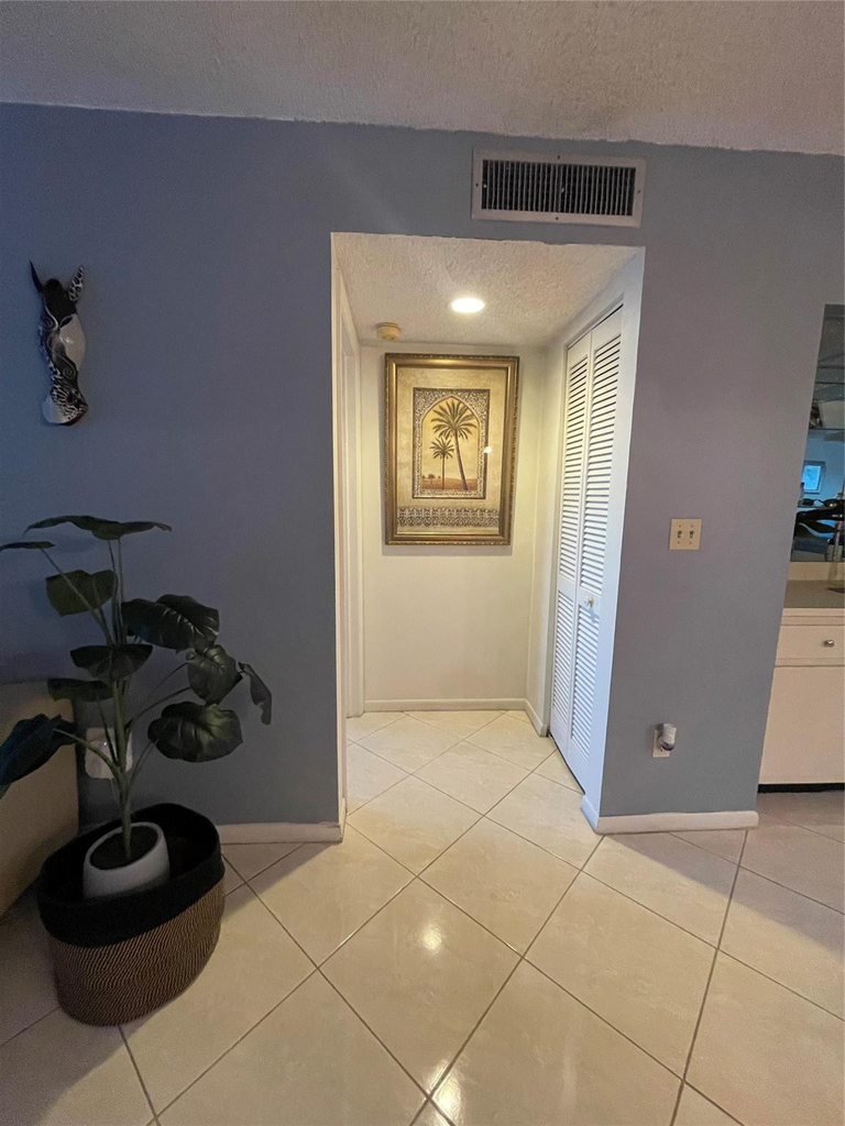 16141 Blatt Boulevard - Photo 24