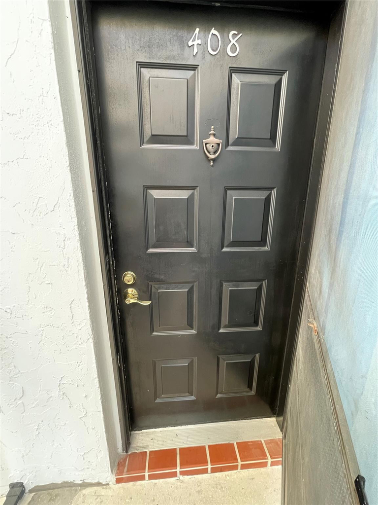 16141 Blatt Boulevard - Photo 6