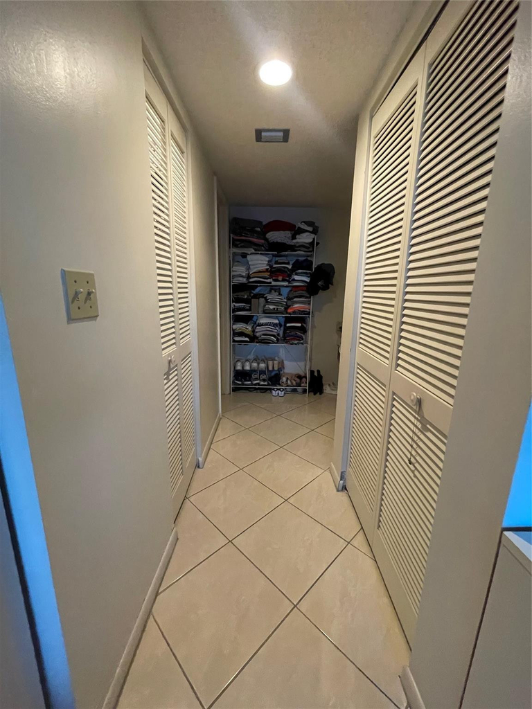 16141 Blatt Boulevard - Photo 32