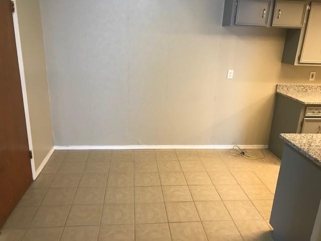 4027 Ovid Avenue - Photo 7