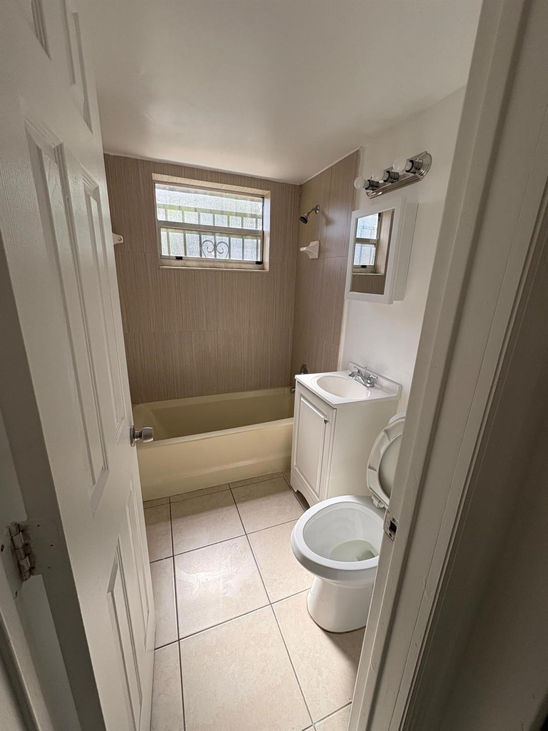 750 Nw 56th Street - Photo 7