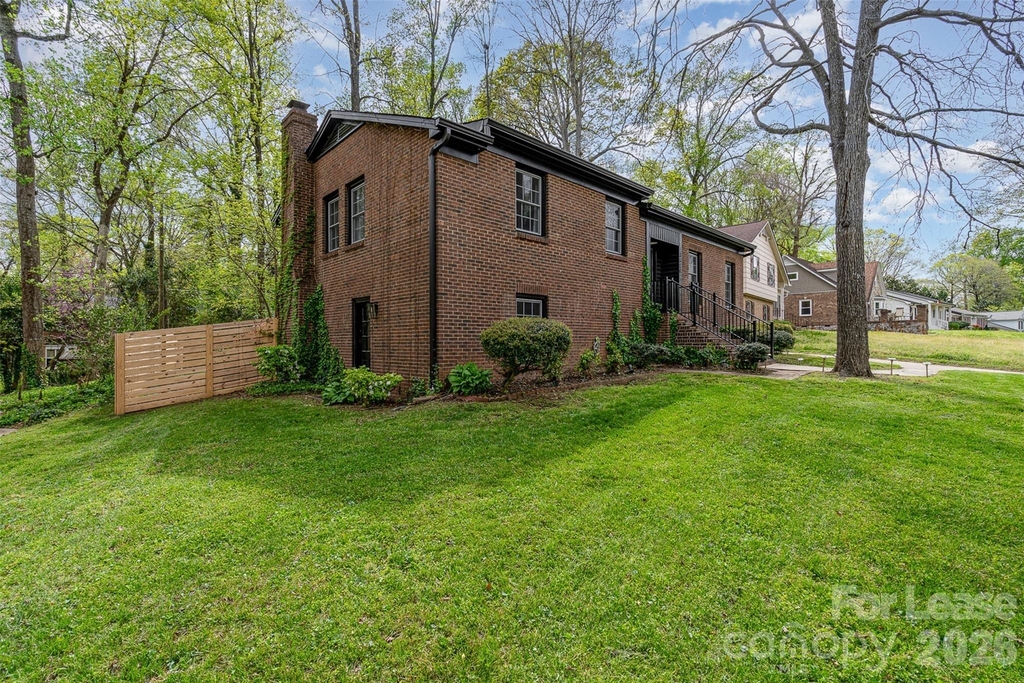 3524 Donovan Place - Photo 2