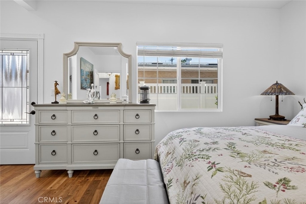 327 Vine - Photo 28