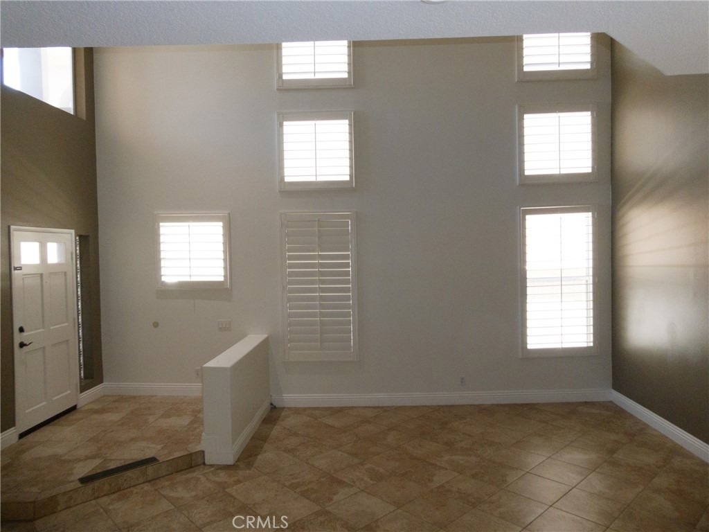 8616 E Silver Ridge - Photo 4