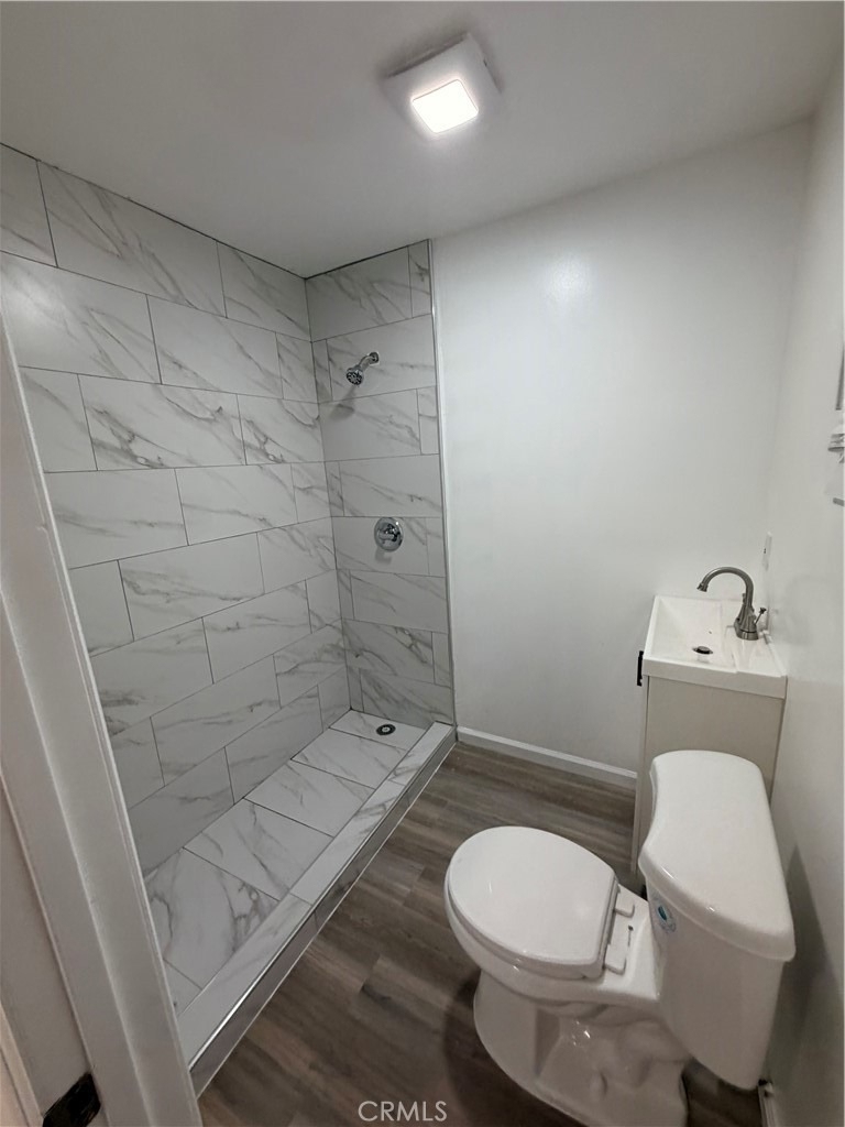 1823 W 45th Street - Photo 2