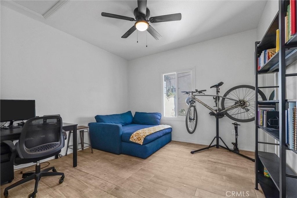 235 W 58th - Photo 13