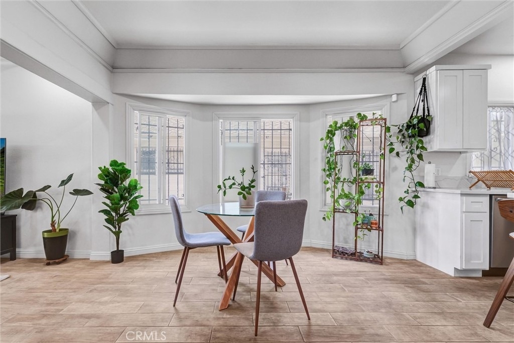 235 W 58th - Photo 5