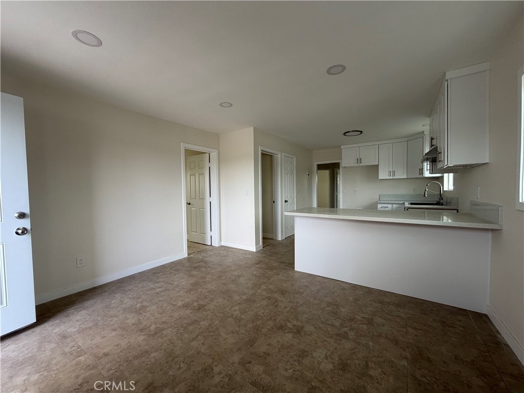 649 E 87th - Photo 1