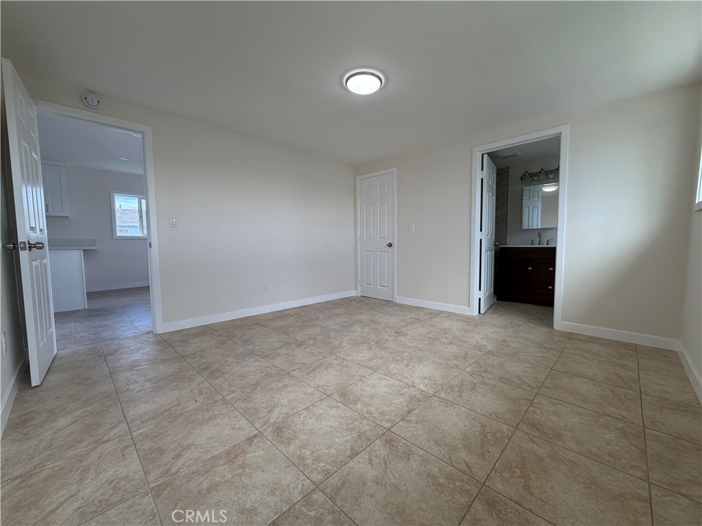 649 E 87th - Photo 11