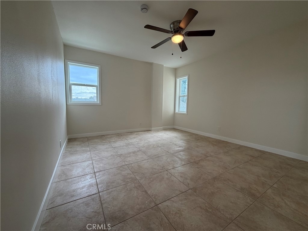 649 E 87th - Photo 9