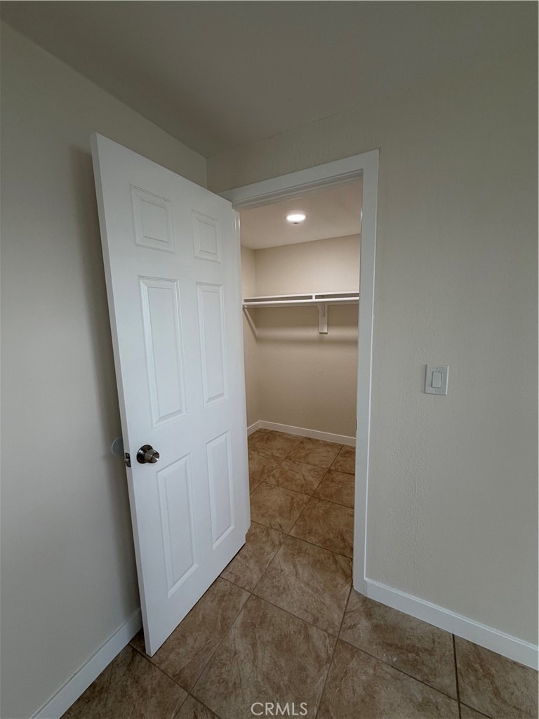 649 E 87th - Photo 13