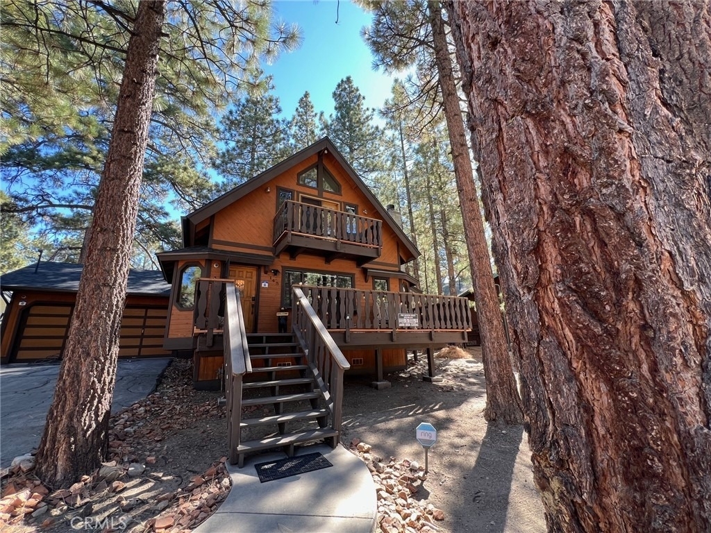 145 Pinon Place - Photo 0