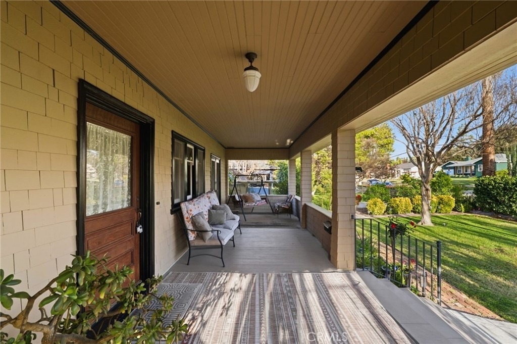 1200 Cedar Avenue - Photo 3