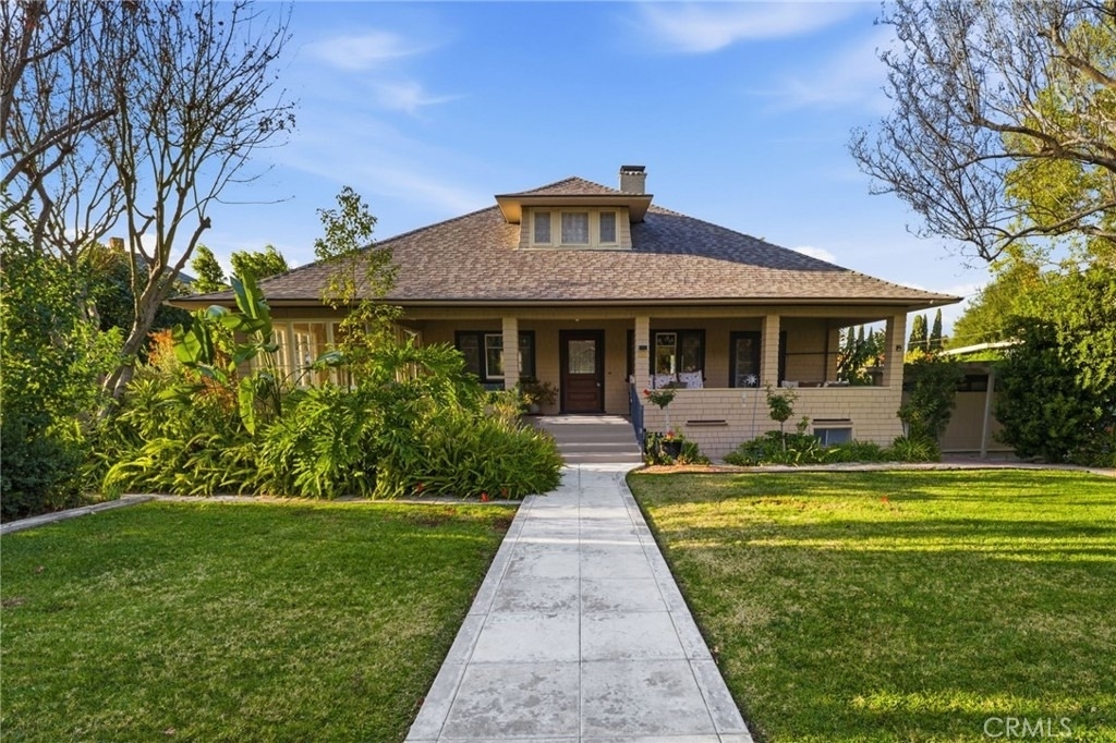 1200 Cedar Avenue - Photo 1