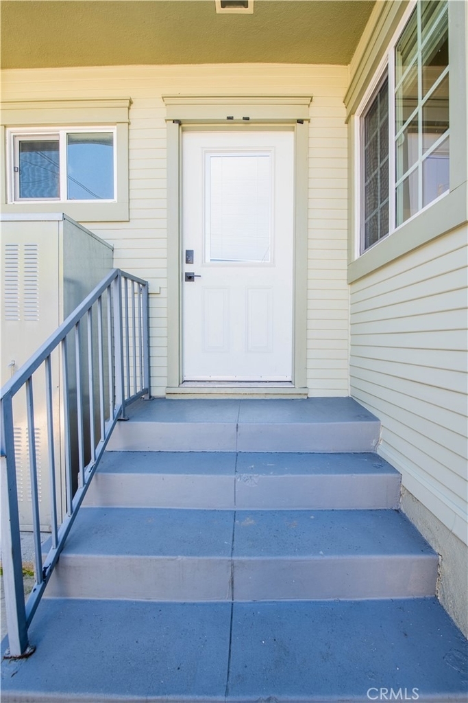 1275 W 23rd - Photo 31