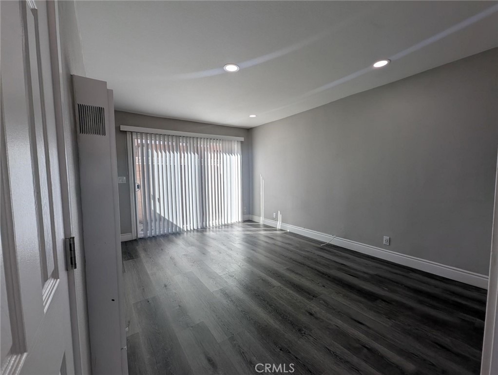 12128 Imperial Highway - Photo 7