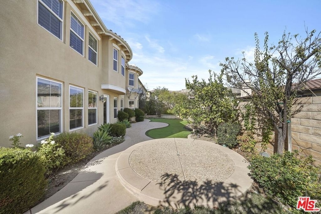 3904 Eagle Flight Drive - Photo 32
