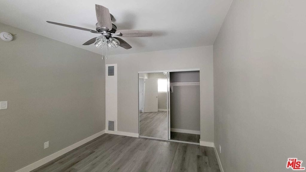 530 S Normandie Avenue - Photo 10