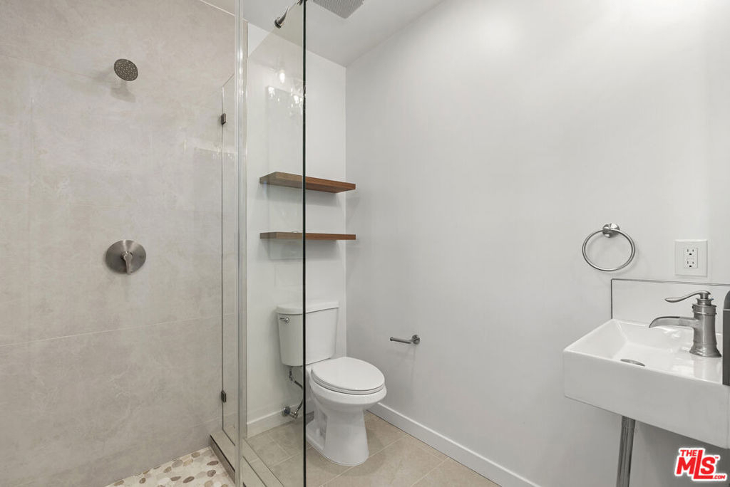 824 N Orange Grove Avenue - Photo 24