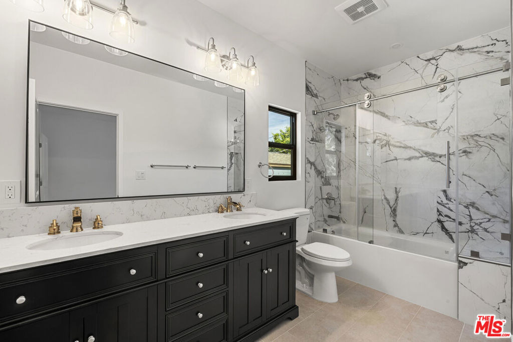824 N Orange Grove Avenue - Photo 13