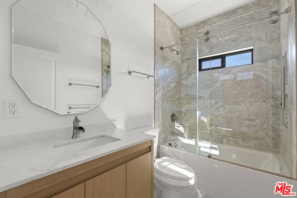 824 N Orange Grove Avenue - Photo 20
