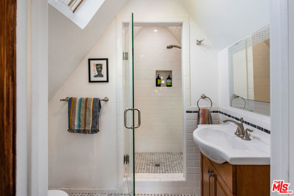 3340 Durand Drive - Photo 35