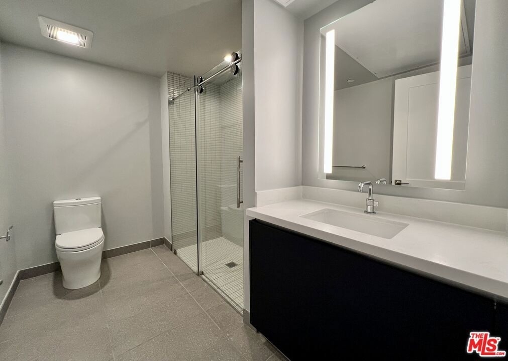 5801 Camerford Avenue - Photo 11