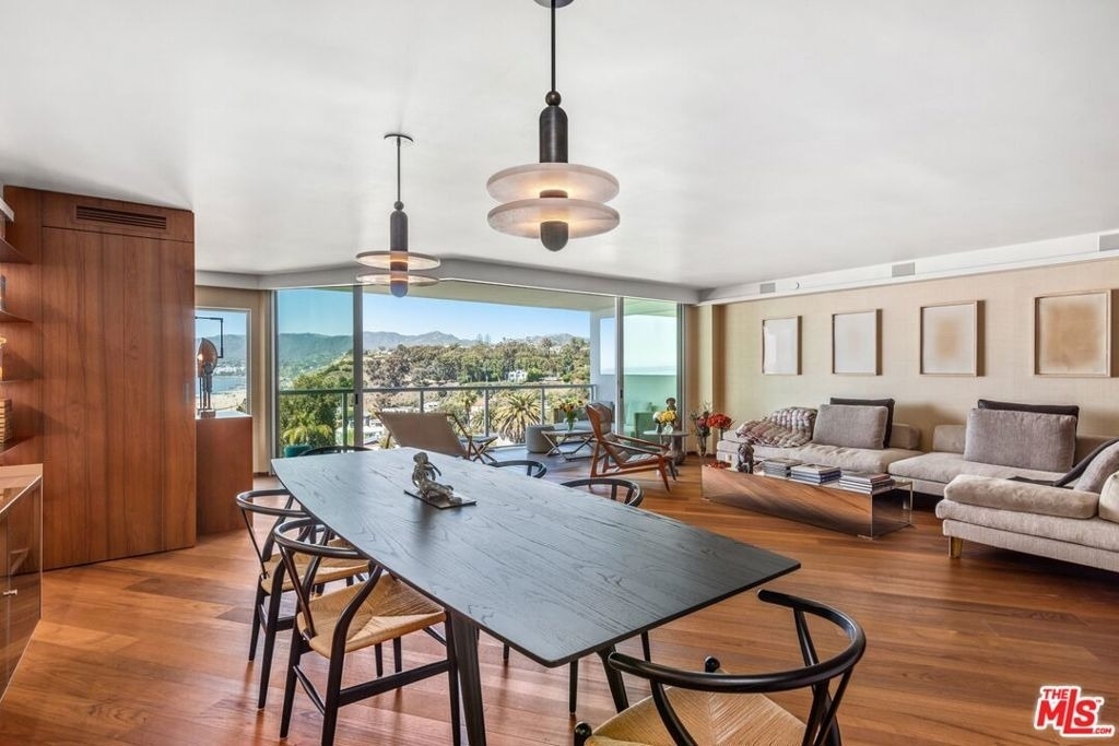 101 Ocean Avenue - Photo 2
