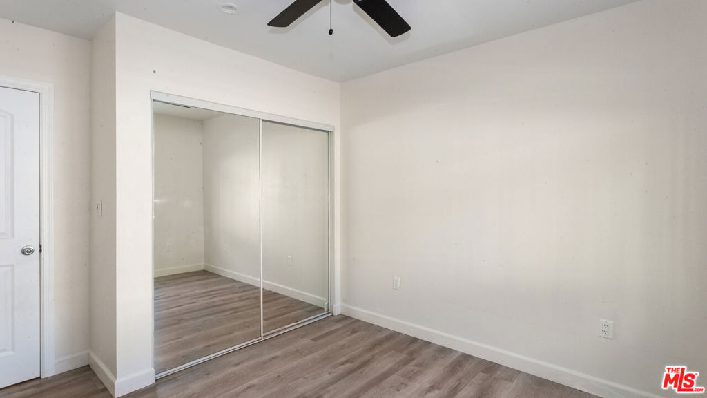 601 W 49th Street - Photo 5