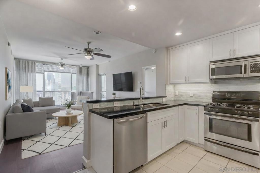 300 W Beech St - Photo 7