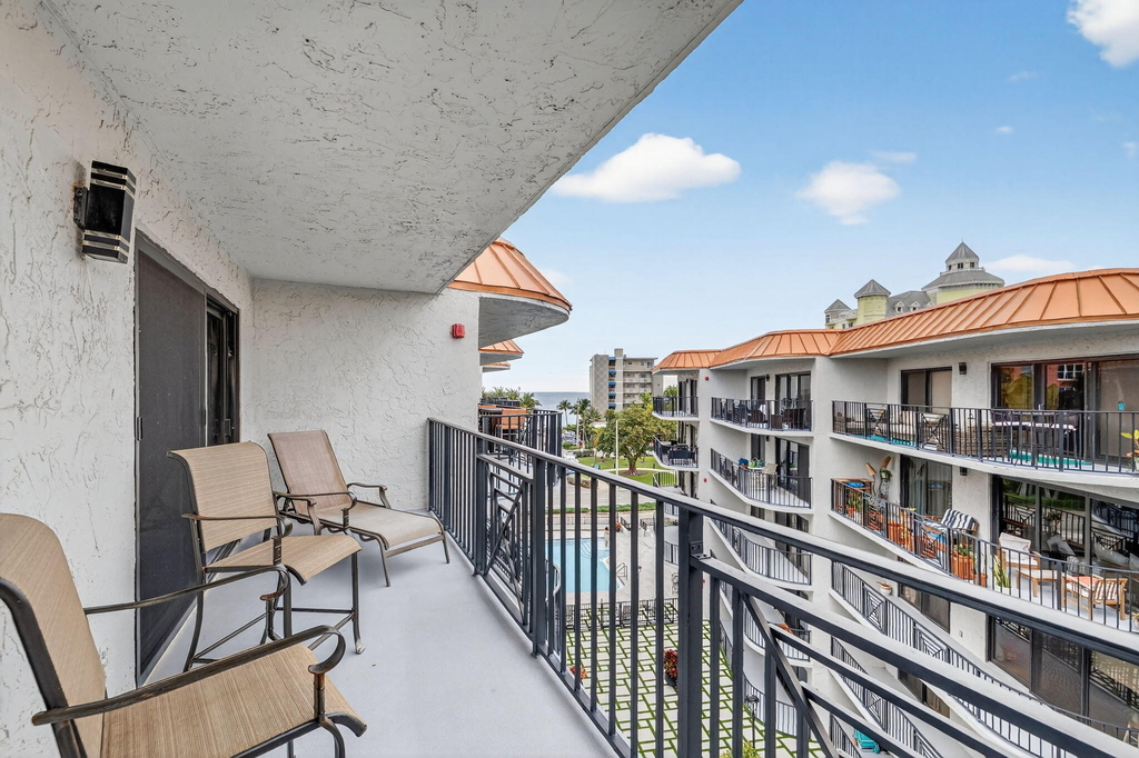 2029 N Ocean Boulevard - Photo 22