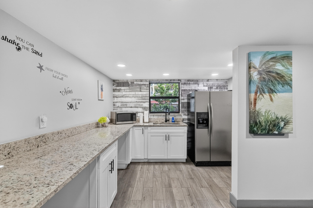 2029 N Ocean Boulevard - Photo 40