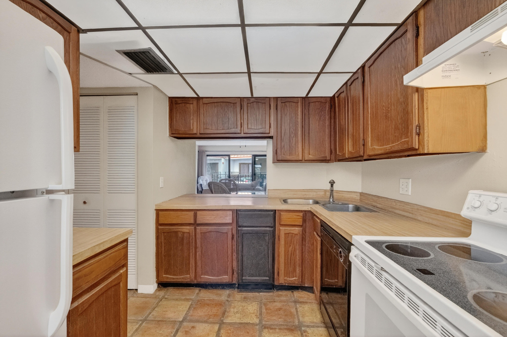 2029 N Ocean Boulevard - Photo 16